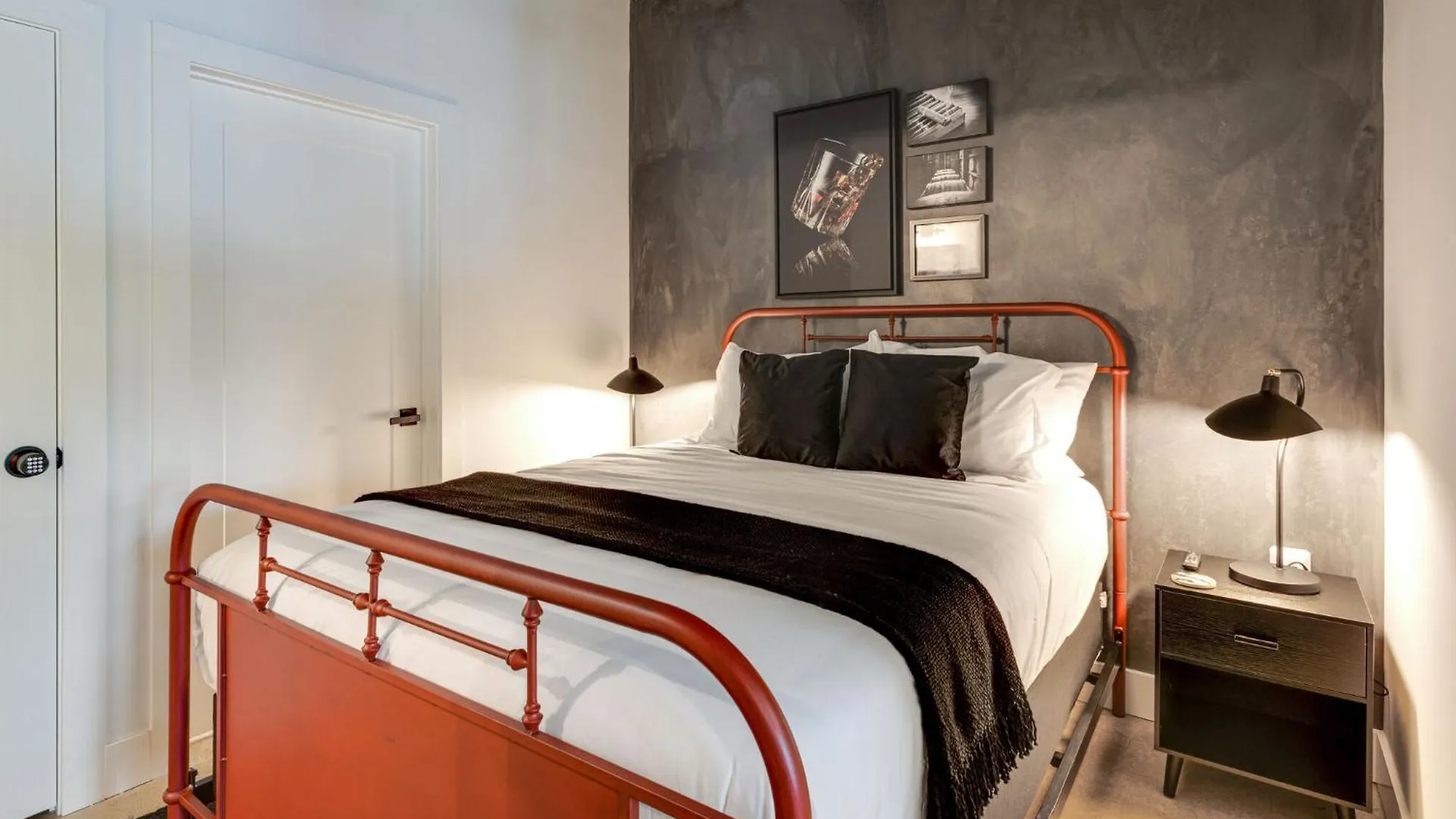 New Studio With 2 Beds 7 Mins To Broadway Nashville 0*,  United States